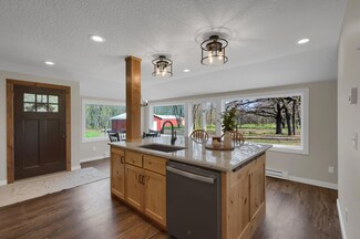 12355 77th St, Clear Lake, MN 55319