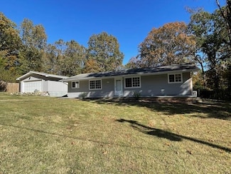 906 N Sequoia Dr, Horseshoe Bend, AR 72512