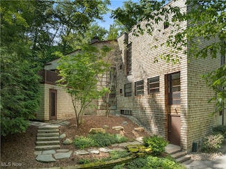 4 Valley Ridge Farm, Chagrin Falls, OH 44022
