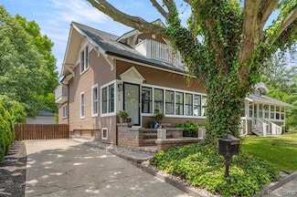 789 Carpenter St, Northville, MI 48167