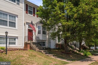 8708 Farnham Way, Bristow, VA 20136