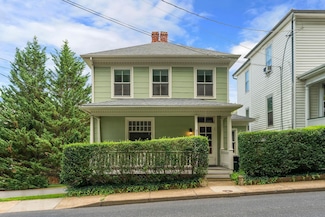 311 N Lewis St, Staunton, VA 24401