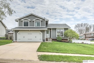 16607 Riggs St, Omaha, NE 68135