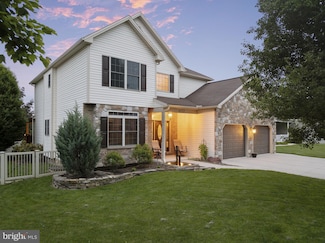6133 Jennifer Ln, Spring Grove, PA 17362