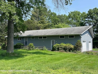 24 Rivka Rd, Saugerties, NY 12477