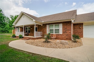 113 Valentina St, Clarksville, AR 72830