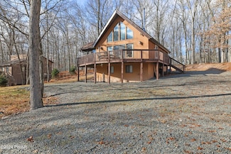 103 Laurel Rd, Lackawaxen, PA 18435