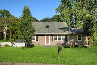 183 Marshall Ln, Derby, CT 06418