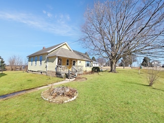 17810 E Il Route 72, Monroe Center, IL 61052