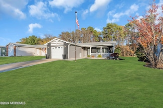 189 Courtshire Dr, Brick, NJ 08723