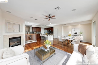 6271 Rocky Point Ct, Oakland, CA 94605