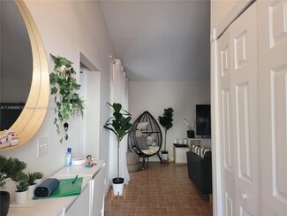 6193 Pine Tree Ln Unit A, Tamarac, FL 33319