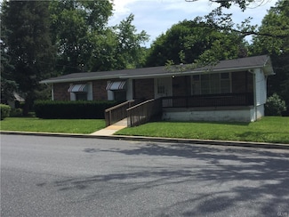 109 S Lehigh Ave, Wind Gap, PA 18091