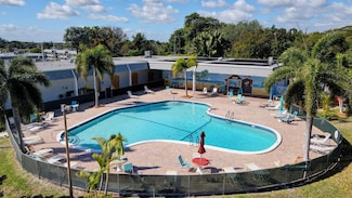 3000 Lake Osborne Dr Unit 208, Lake Worth Beach, FL 33461