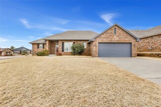 7042 N Cherokee Crossing W, Warr Acres, OK 73132