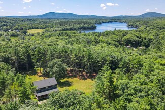 48 Wentworth Rd, Lincolnville, ME 04849