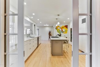 137 Clapboard Ridge Rd, Greenwich, CT 06831