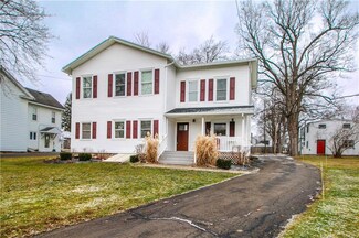 54 W Main St, MacEdon, NY 14502