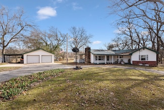 362 S Main St, Vinita, OK 74301