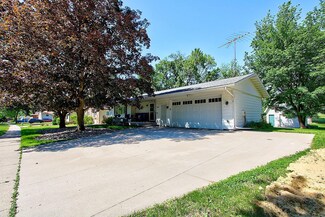 932 Pioneer Rd, Red Wing, MN 55066