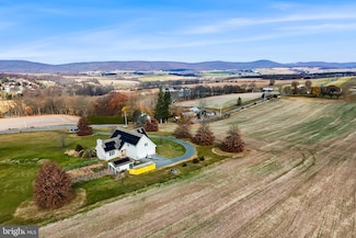 540 Enders Rd, Halifax, PA 17032
