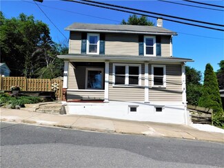 72 S Broad St, Bangor, PA 18013