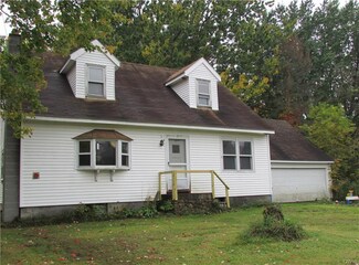 936 Lamson Rd, Phoenix, NY 13135
