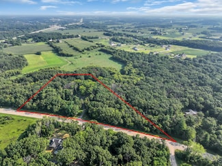 1405 N English Settlement Ave, Burlington, WI 53105