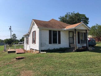 140 E Pine St, Drumright, OK 74030