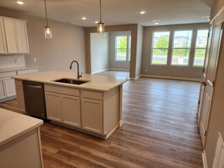 9516 4th St N, Lake Elmo, MN 55042