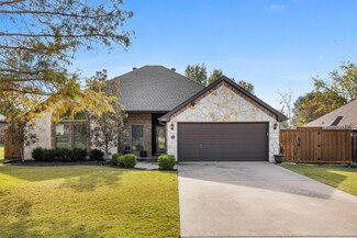 307 W Trunk St, Crandall, TX 75114