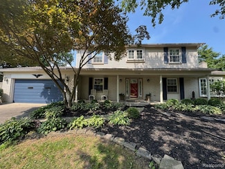 37298 Robindale Ct, Clinton Township, MI 48036