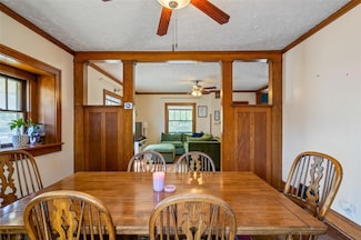 2007 E 12th St, Des Moines, IA 50316