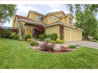 181 Glasgow Ln, San Carlos, CA 94070