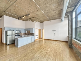 521 S 7th St Unit 416, Minneapolis, MN 55415