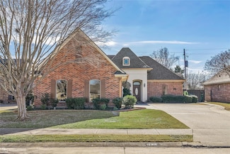 222 Gloucester Dr, Bossier City, LA 71111