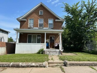 929 Geranium Ave E, Saint Paul, MN 55106