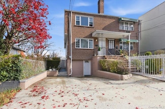 2930 Yates Ave, Bronx, NY 10469