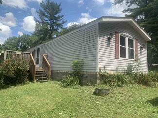 5808 N Knox Rd, Petersburg, IN 47567