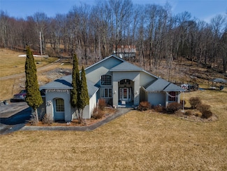 122 Winkler Rd, Hankins, NY 12741