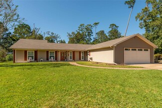 5790 Hooks Ave, Beaumont, TX 77706