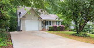 124 Grand Oak Cir, Pendleton, SC 29670