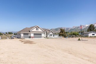 956 Oakmont Dr, Spring Creek, NV 89815