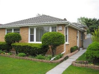 401 1/2 45th St, Northlake, IL 60164