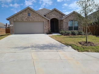 106 Sonterra Ct, Waxahachie, TX 75167