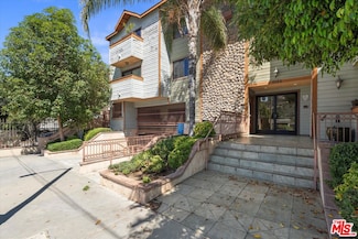 7123 Greeley St Unit 102, Tujunga, CA 91042