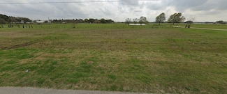 34617 Owens Rd, Hempstead, TX 77445
