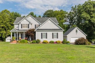 233 Henley Fork Dr, Tappahannock, VA 22560
