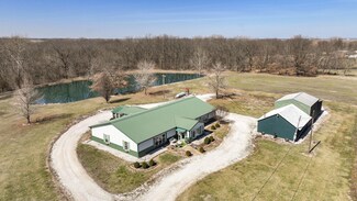 1210 Miller Ln, Carlinville, IL 62626