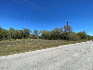 3205 E 18th St, Lehigh Acres, FL 33972